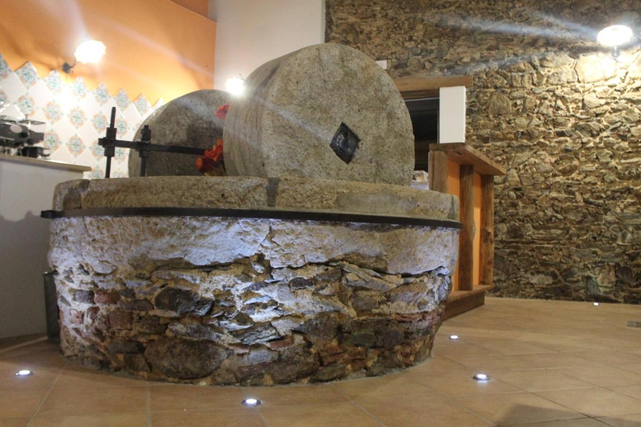 Antico Casale Bed & Breakfast Gioiosa Marea Luaran gambar