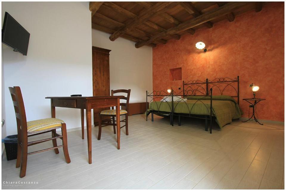 Antico Casale Bed & Breakfast Gioiosa Marea Luaran gambar